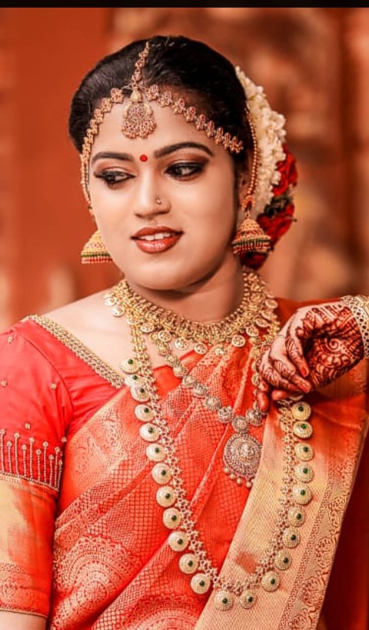 GIRLFRIEND AND BOYFRIEND UNISEX SALON KOTTARAKKARA